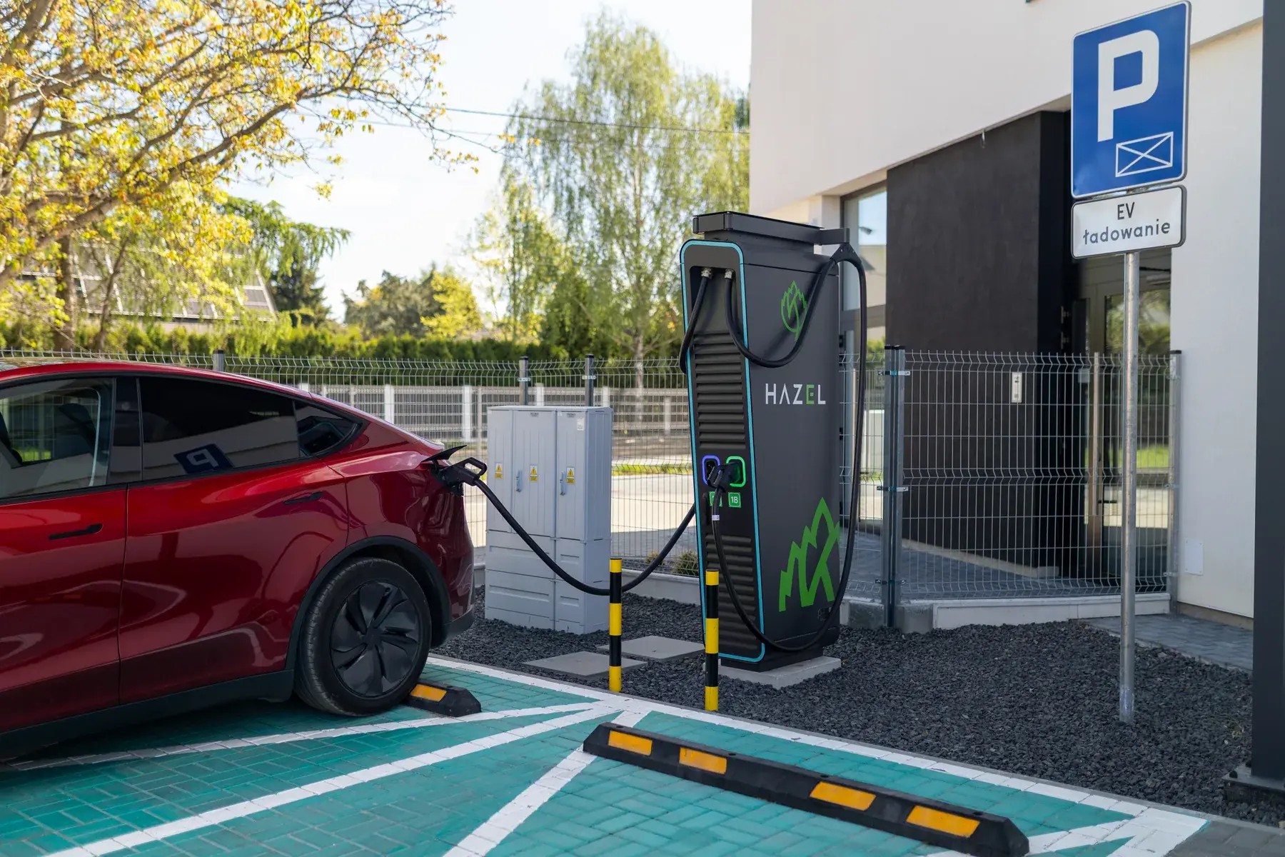 Ładowarka DC ABC Energy o mocy 200 kW na stanowisku przy ul. Mochtyńskiej 87